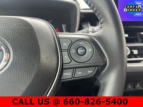 Used 2025 Toyota Corolla Cross XLE image 19