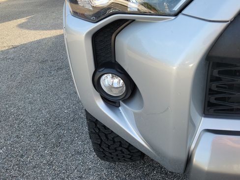Used 2020 Toyota 4Runner TRD Off-Road Premium w/ Moonroof Package AWD/4WD image 7