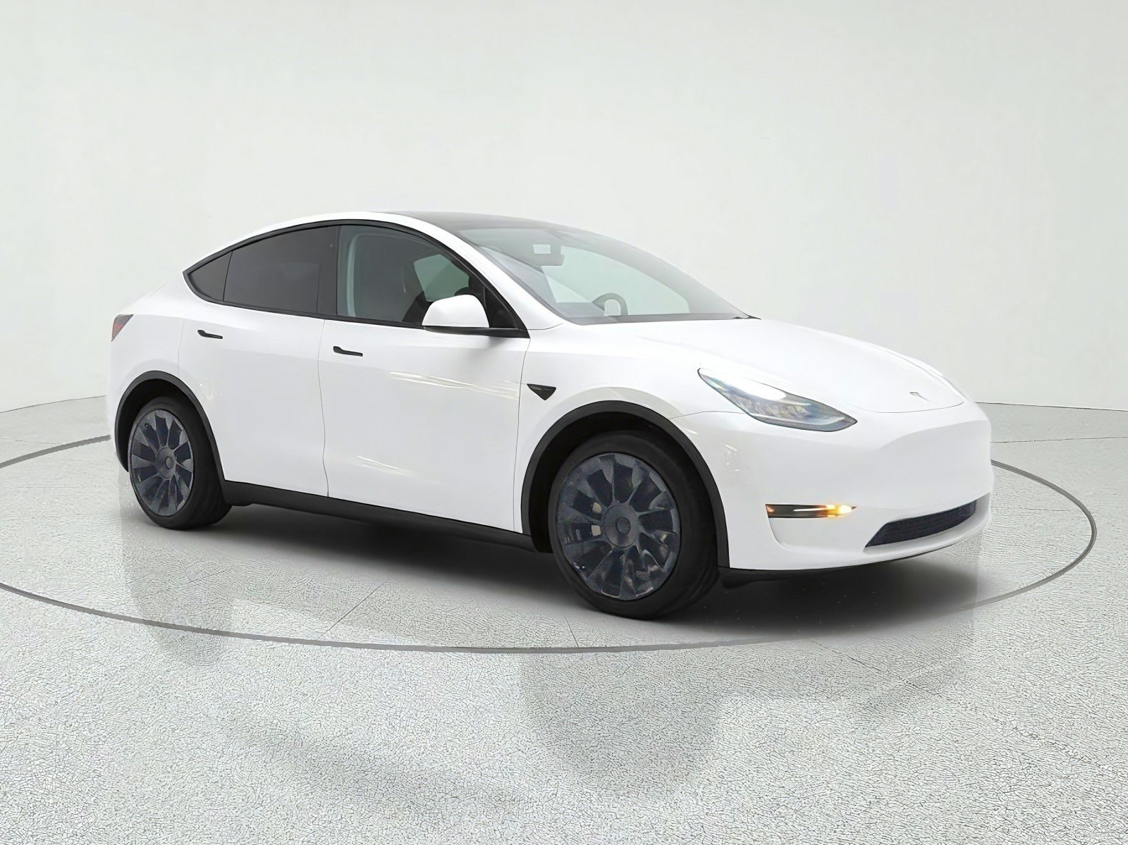 Used 2021 Tesla Model Y Long Range AWD/4WD image 3