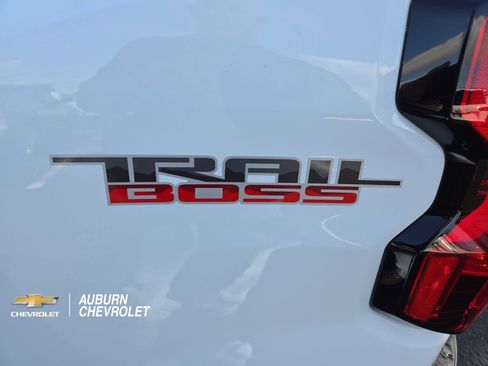New 2026 Chevrolet Colorado Trail Boss AWD/4WD image 12