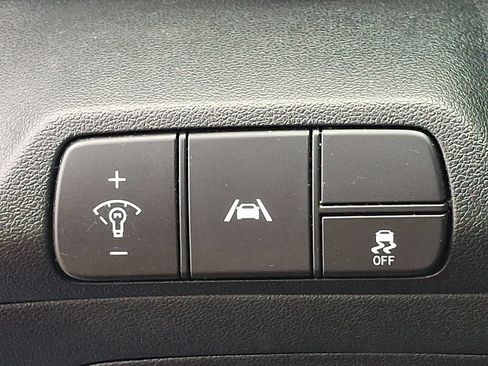 Used 2023 Hyundai Elantra SEL FWD image 26