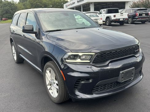 Used 2025 Dodge Durango GT AWD/4WD image 3