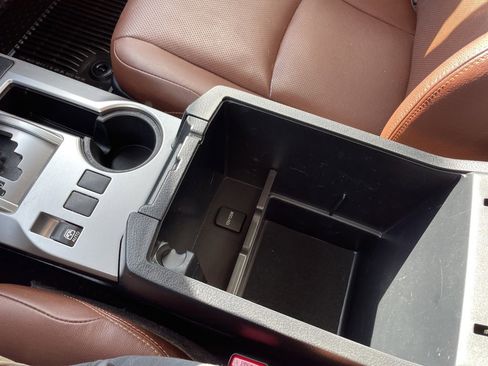 Used 2023 Toyota 4Runner Limited image 33