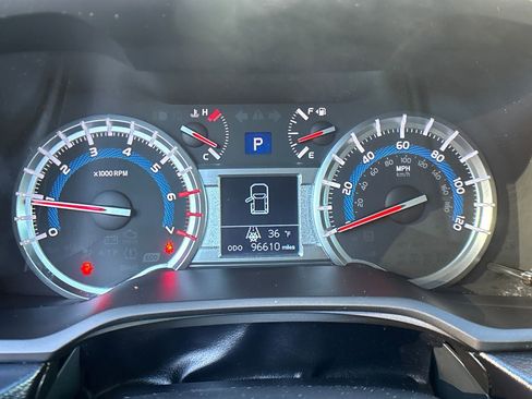 Used 2019 Toyota 4Runner SR5 image 15