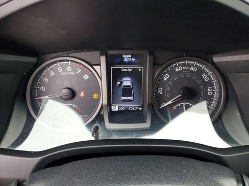 Used 2017 Toyota Tacoma SR5 image 8