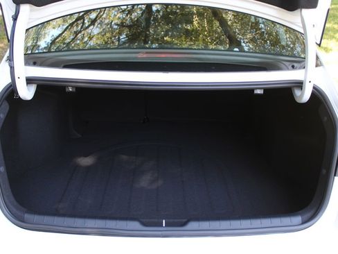 New 2025 Kia K4 EX image 10