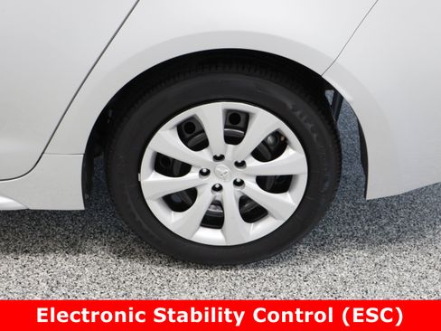 Used 2024 Toyota Corolla LE image 10