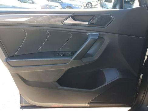 Certified 2023 Volkswagen Tiguan SE R-Line image 29