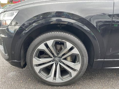 Used 2020 Audi Q8 Premium Plus AWD/4WD image 11