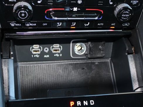 Used 2024 Jeep Grand Cherokee Altitude image 28