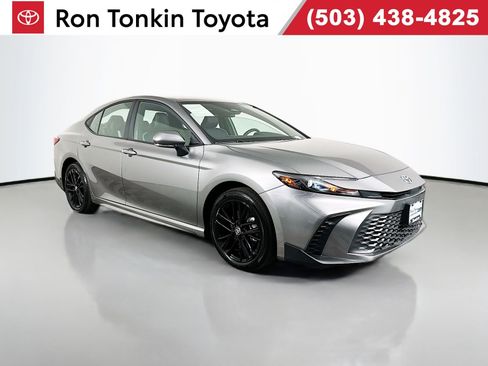 Certified 2025 Toyota Camry SE AWD/4WD image 1