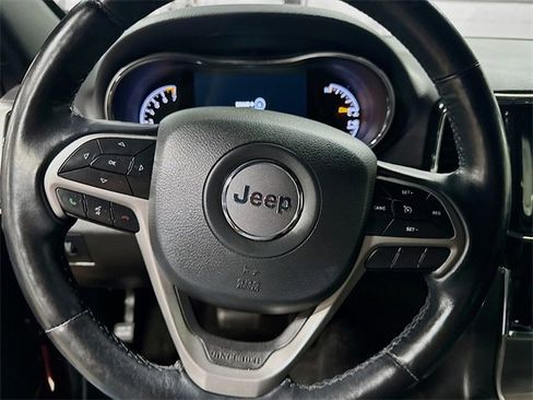 Used 2021 Jeep Grand Cherokee Limited w/ Trailer Tow Group IV image 18