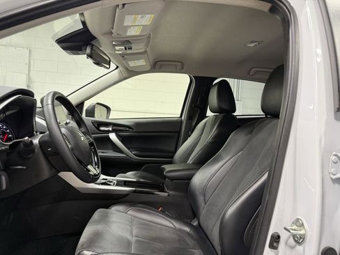 Used 2024 Mitsubishi Eclipse Cross SE image 16