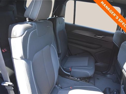 New 2025 Jeep Grand Cherokee L Laredo w/ Luxury Tech Group I image 15