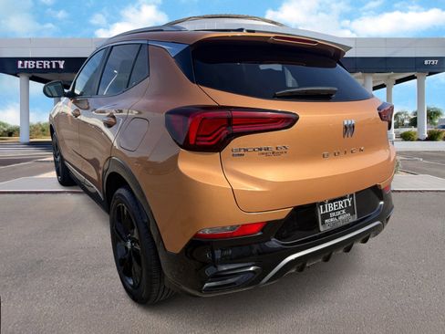 Used 2024 Buick Encore GX Sport Touring image 6