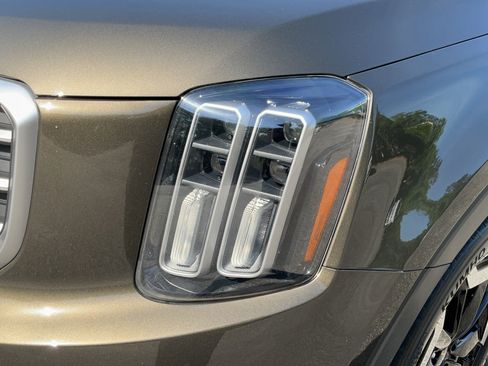 Used 2023 Kia Telluride S AWD/4WD image 25