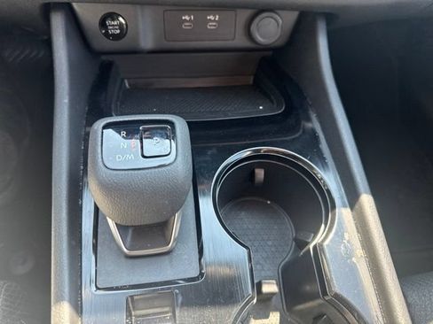 Used 2025 Nissan Rogue SV AWD/4WD image 12