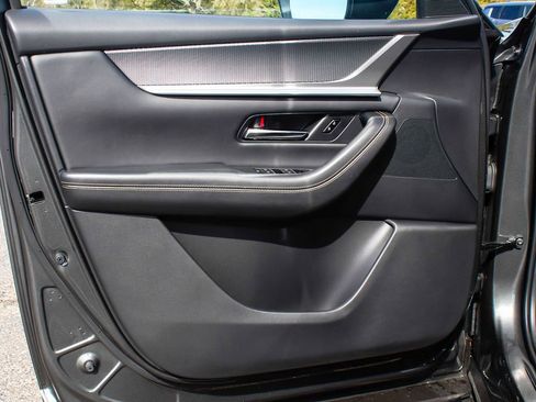 Used 2024 MAZDA CX-90 Plug-In Hybrid w/ Preferred AWD/4WD image 8