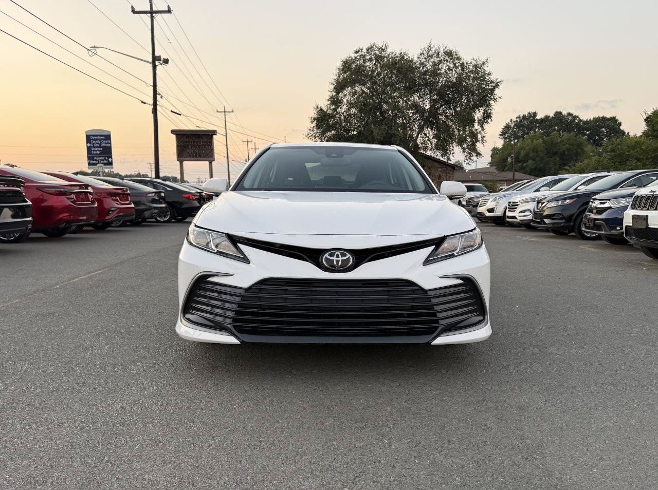 Used 2023 Toyota Camry LE w/ Convenience Package FWD image 2