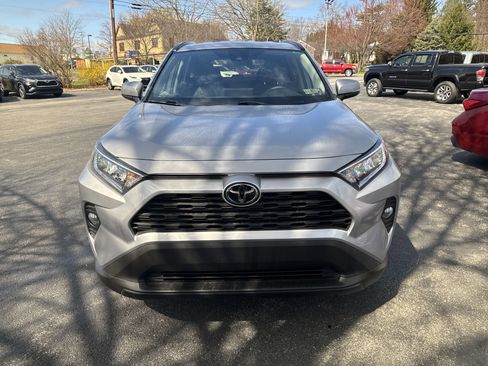 Used 2021 Toyota RAV4 XLE image 3