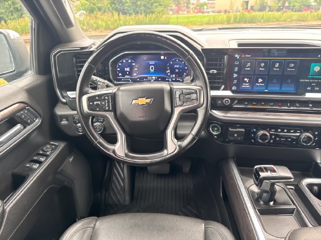 Used 2023 Chevrolet Silverado 1500 LTZ AWD/4WD image 13