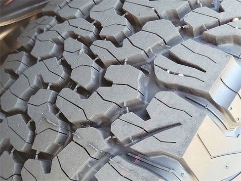 Certified 2023 Ford F150 Raptor image 32