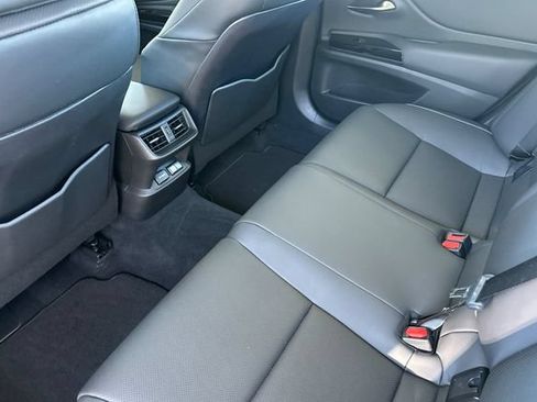 Used 2024 Lexus ES 350 w/ Accessory Package (Z2) FWD image 14