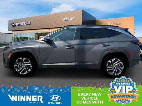 New 2025 Hyundai Tucson Limited image 3