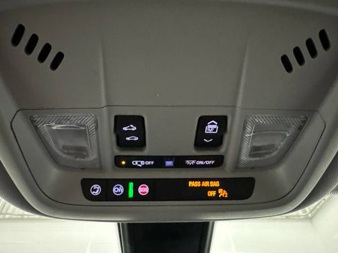 Used 2022 Chevrolet Malibu Premier FWD image 36