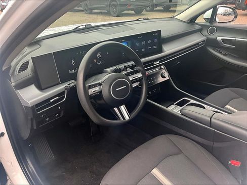 Used 2025 Hyundai Sonata SEL FWD image 7