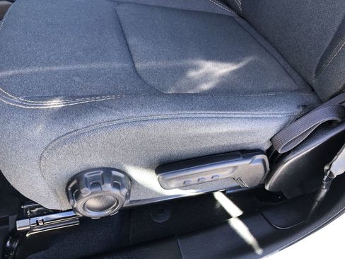 Used 2024 Jeep Gladiator Sport image 14