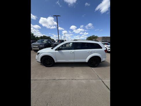 Used 2017 Dodge Journey GT AWD/4WD image 2