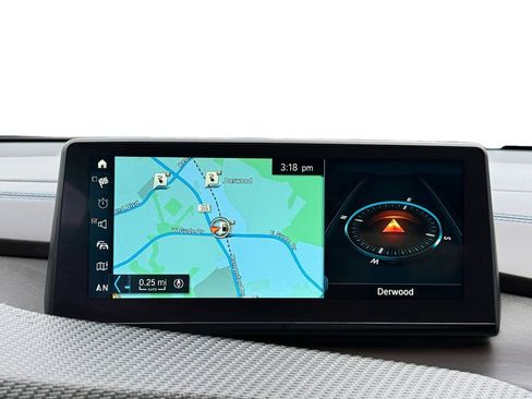 Used 2019 BMW i8 Coupe image 15