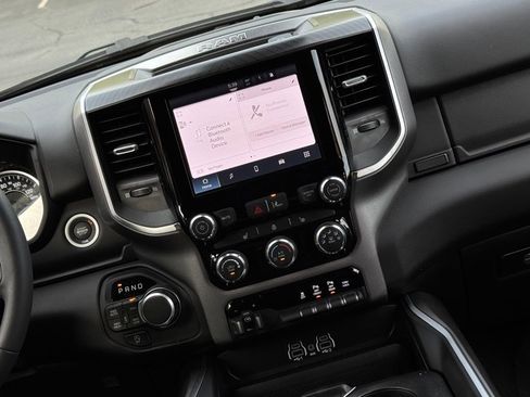 Used 2025 RAM 1500 Big Horn AWD/4WD image 5