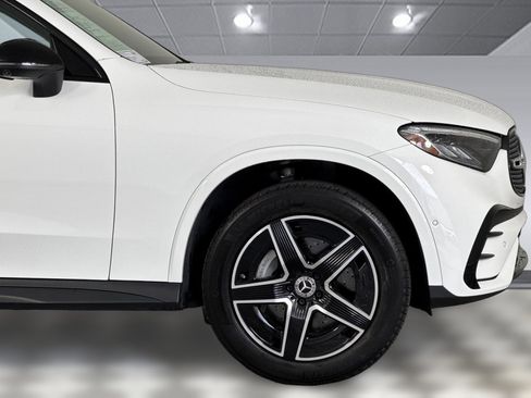 Used 2024 Mercedes-Benz GLC 300 4MATIC image 37