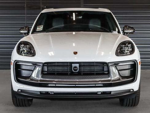 New 2026 Porsche Macan Turbo AWD/4WD image 8