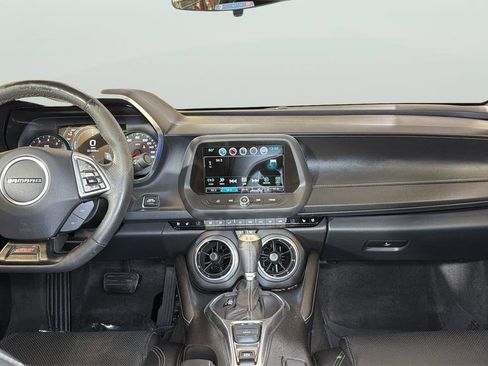 Used 2016 Chevrolet Camaro SS RWD image 15