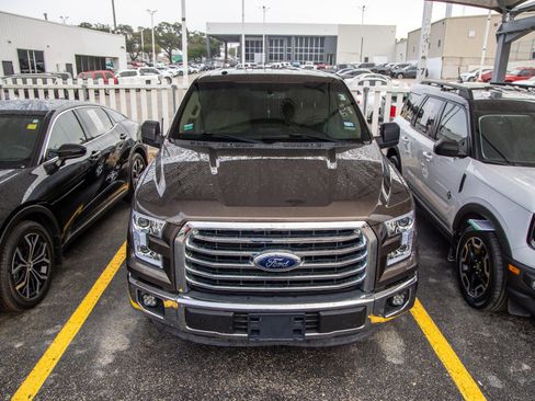 Used 2015 Ford F150 XLT w/ Equipment Group 301A Mid image 5