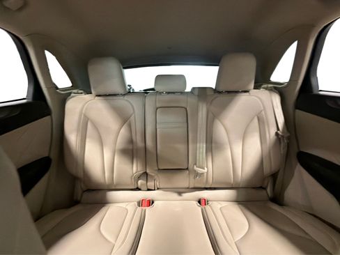 Used 2019 Lincoln MKC Premiere AWD/4WD image 43