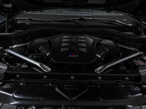 Certified 2023 BMW X7 M60i w/ Executive Package AWD/4WD image 28
