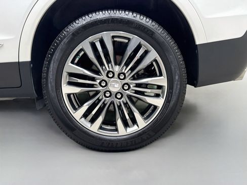 Used 2019 Cadillac XT5 Luxury AWD/4WD image 35