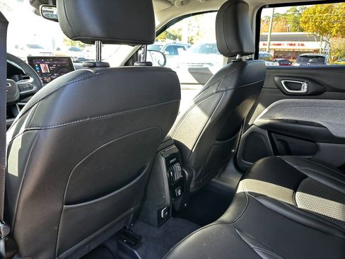 Used 2022 Jeep Compass Latitude image 52