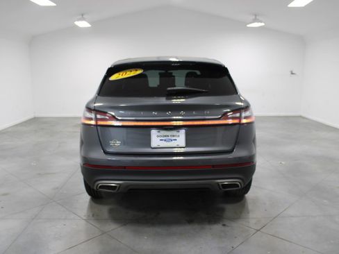 Used 2022 Lincoln Nautilus Reserve image 8