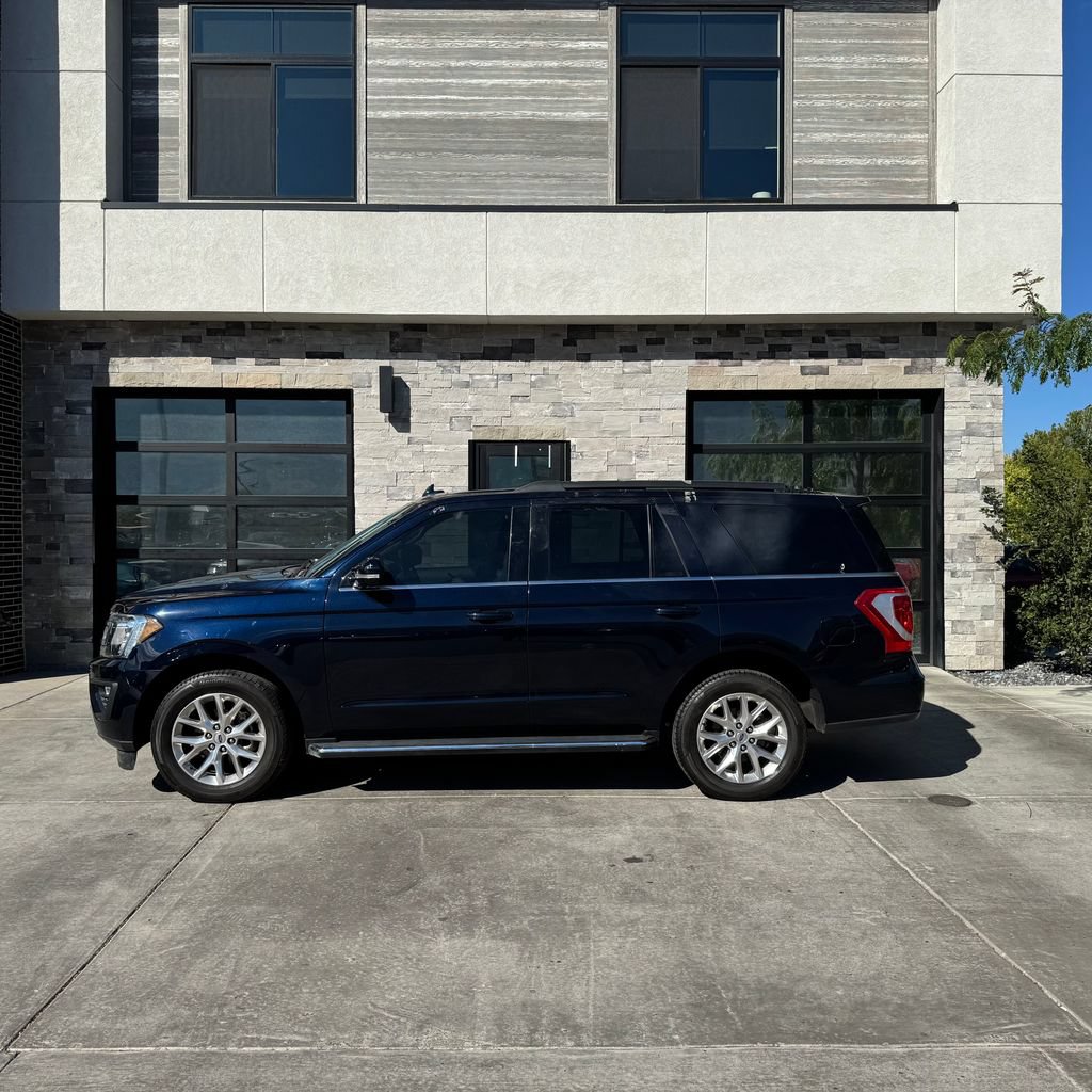 Used 2021 Ford Expedition XLT AWD/4WD image 6