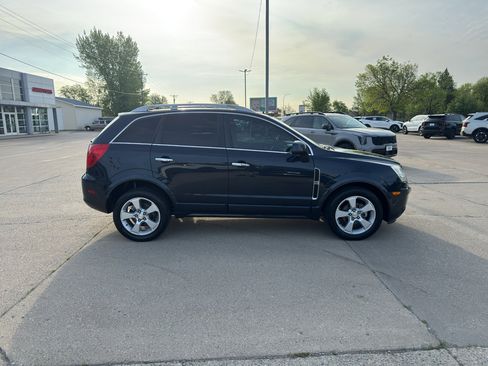 Used 2014 Chevrolet Captiva Sport LTZ FWD image 5