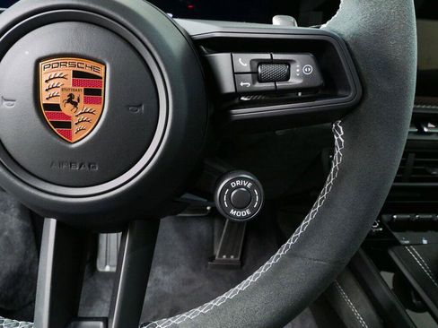 Used 2026 Porsche 911 GT3 RWD image 11