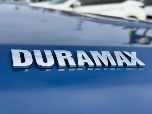 Used 2022 Chevrolet Silverado 1500 LTZ image 39