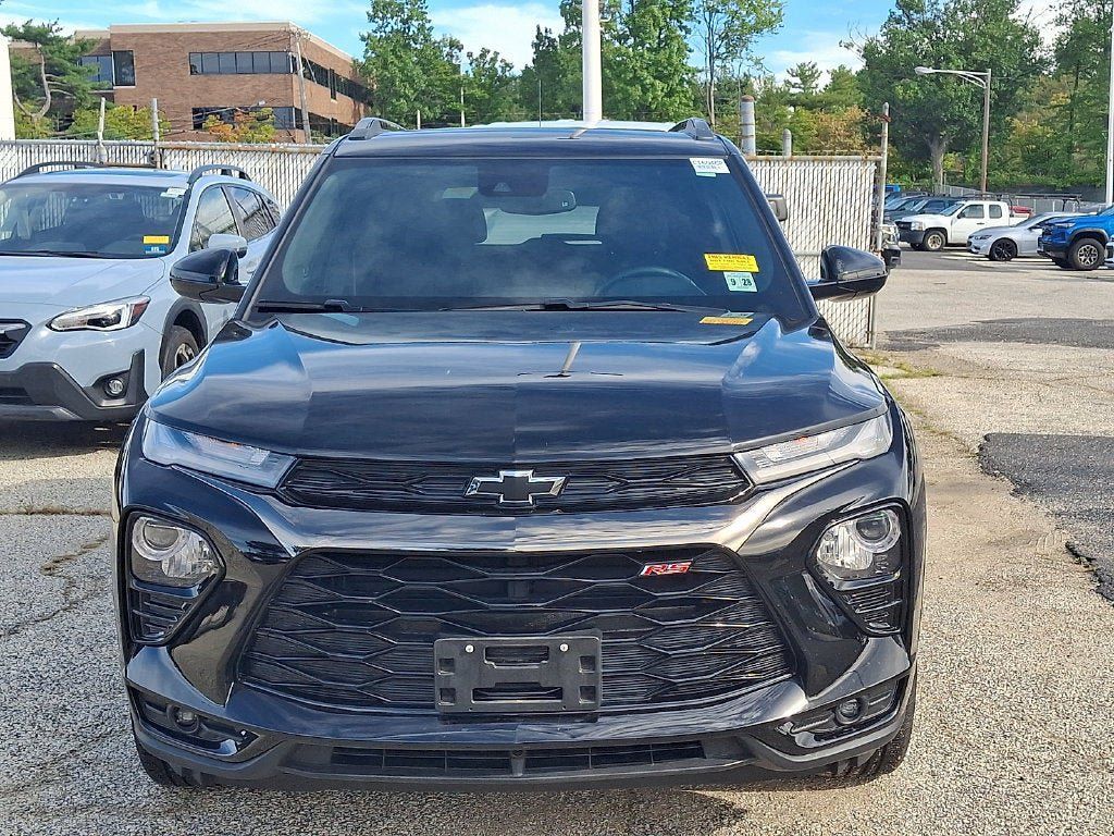 Used 2023 Chevrolet TrailBlazer RS w/ Sun and Liftgate Package AWD/4WD image 3