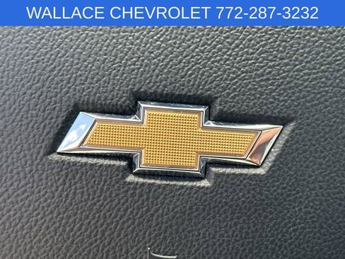 Used 2020 Chevrolet Traverse LT FWD image 25