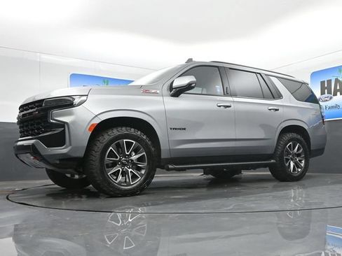 Used 2024 Chevrolet Tahoe Z71 w/ Z71 Off-Road Package AWD/4WD image 17